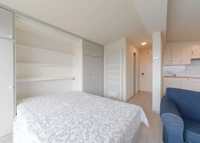 High In The Sky With Amazing Views By Interhome Apartamento